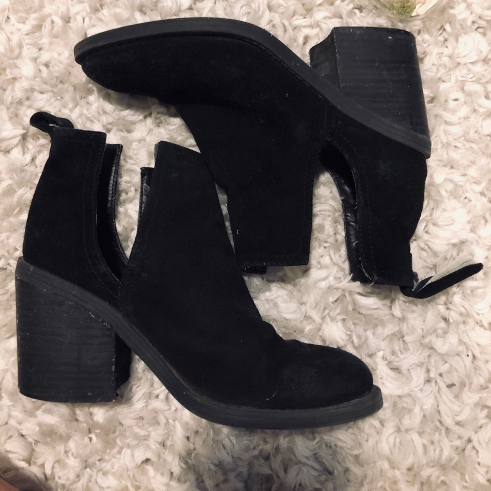 Steve Madden Sharini Ankle Boot